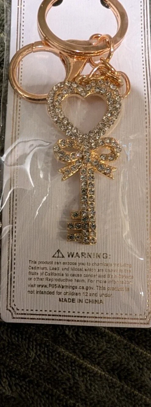 🦋 Gold Crystal Heart Key Keychain - Women's Accessories